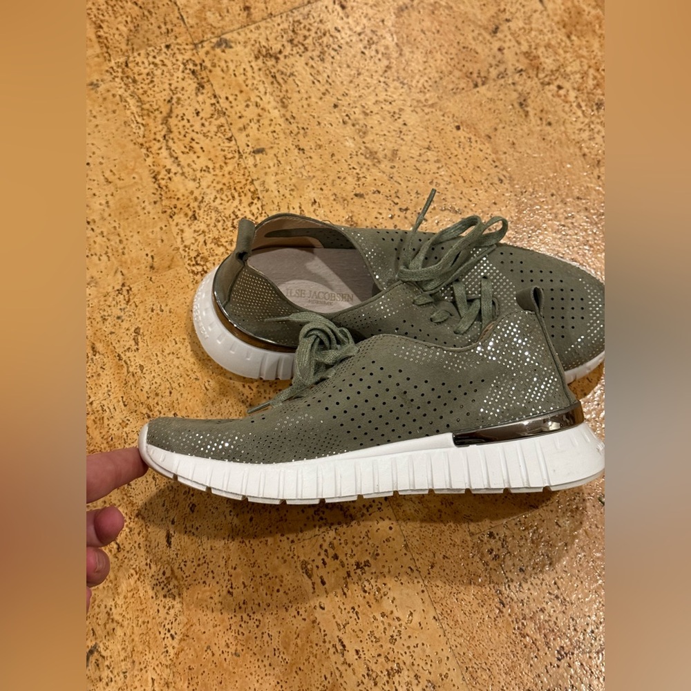 Ilse Jacobsen Womens Tulip Running Style Sneakers Army color w/Metallic Sz 38 - Picture 9 of 16